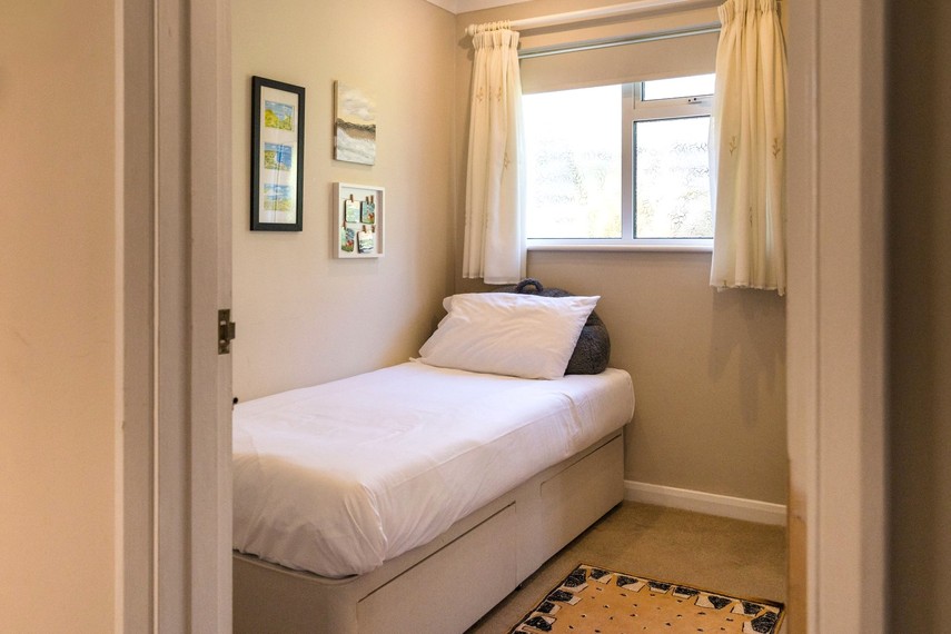 Single bedroom