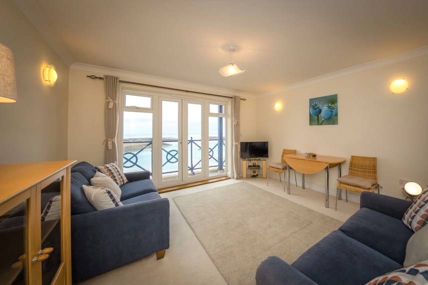 sea views self catering apartment Eastbourne