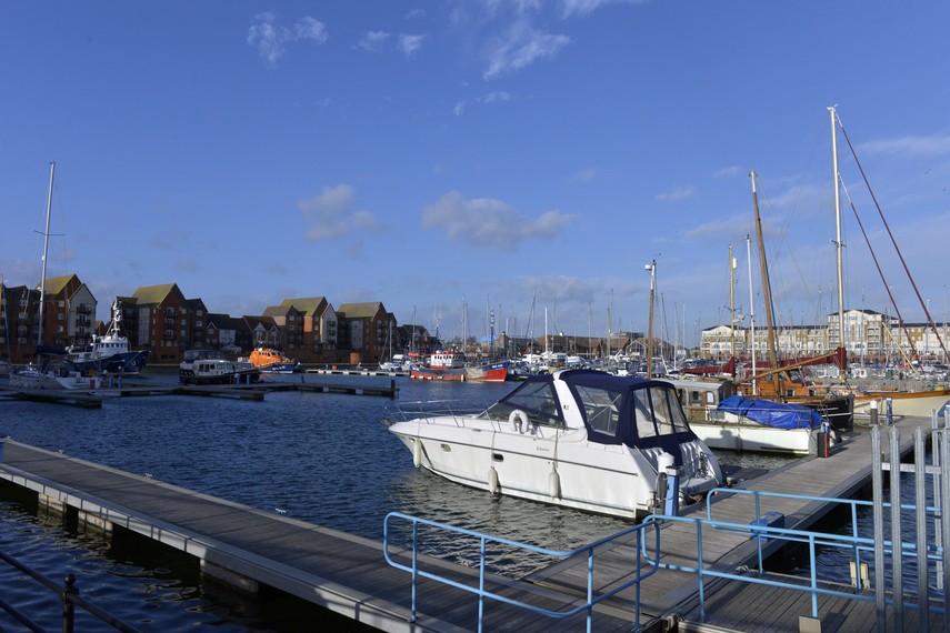 Exclusively Eastbourne - The Lock - Sovereign Harbour holiday rentals with accessible accommodation