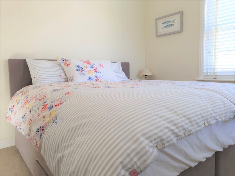 Eastbourne holiday cottage sleeps 3 adults