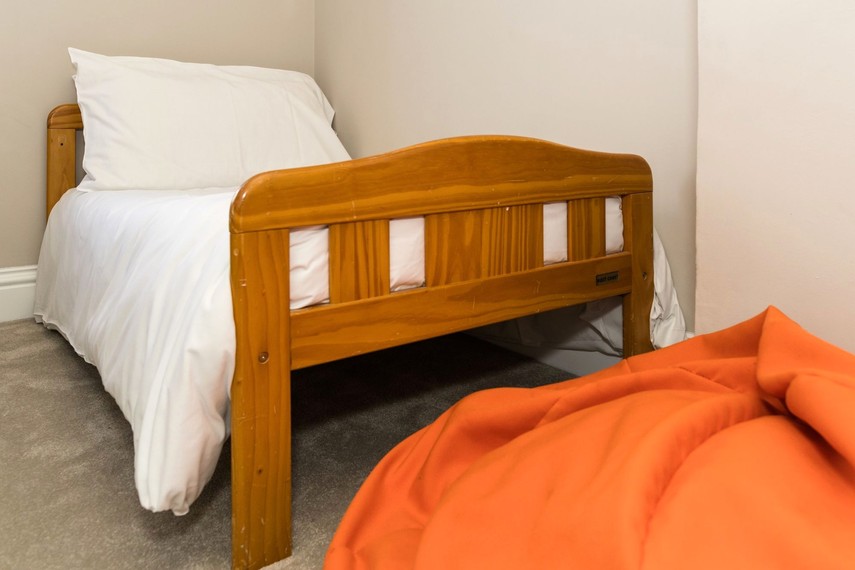 Toddler bed family friendly holiday home