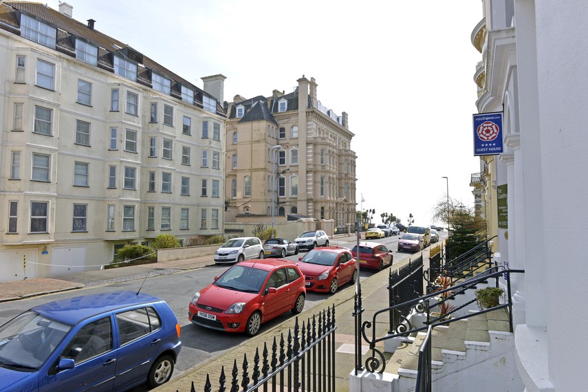Exclusively Eastbourne holiday homes - Gresham House - Self catering accommodation Eastbourne