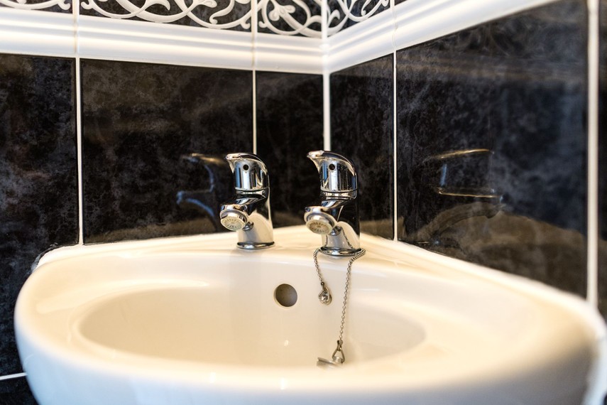 Downstairs WC in Eastbourne holiday home