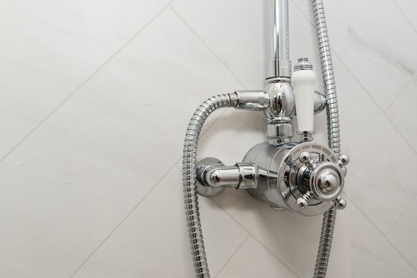 1st floor shower room Eastbourne short term let