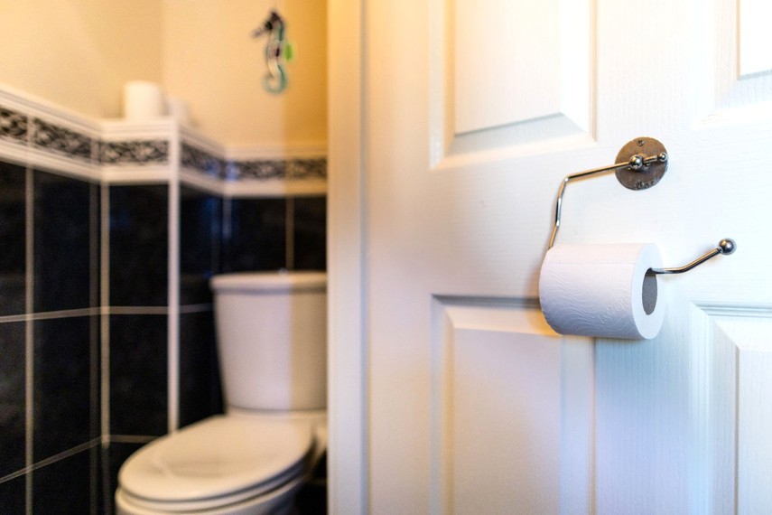Downstairs WC in Eastbourne holiday home