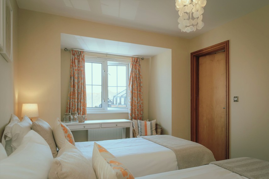 Top floor flexi room - Eastbourne holiday cottages