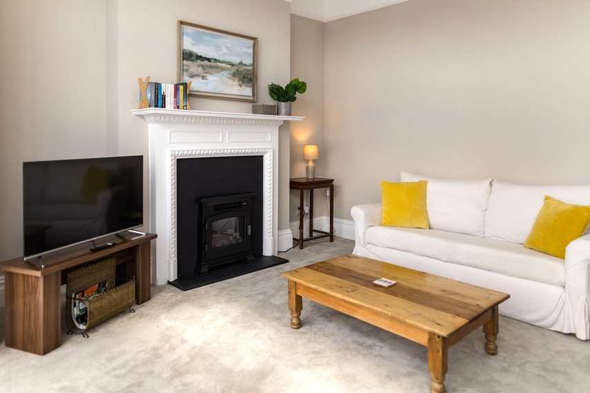 1st floor lounge Downs View holiday home