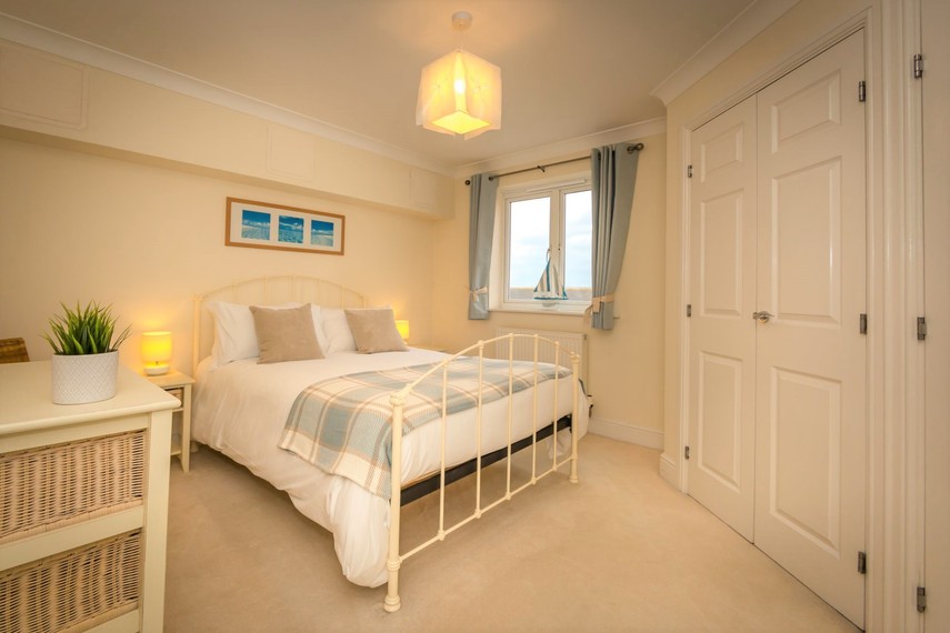 Second double bedroom of Eastbourne holiday apartment