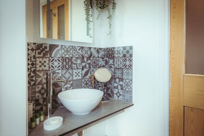 Bathroom of self catering holiday cottage