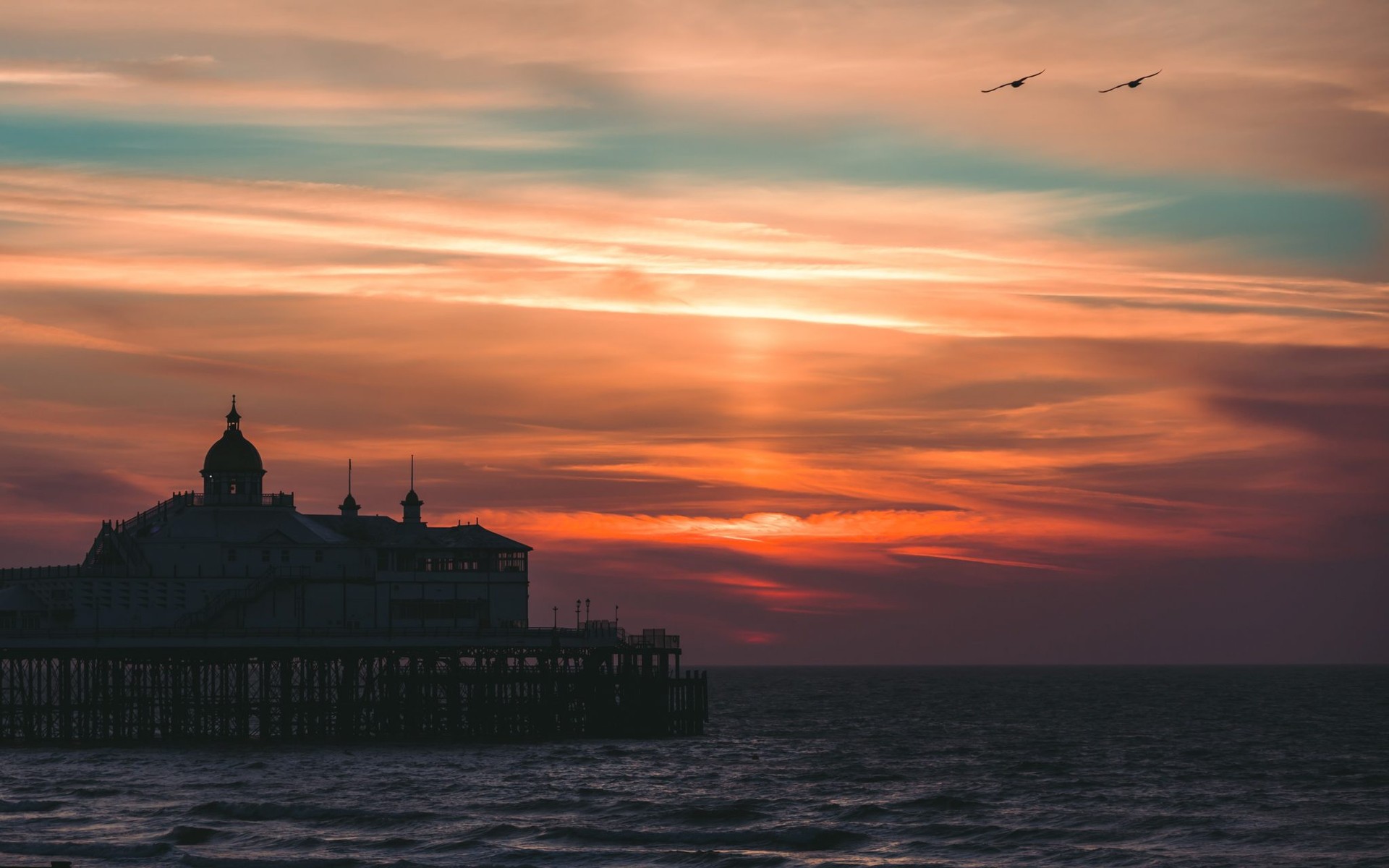 Eastbourne-beach-dawn