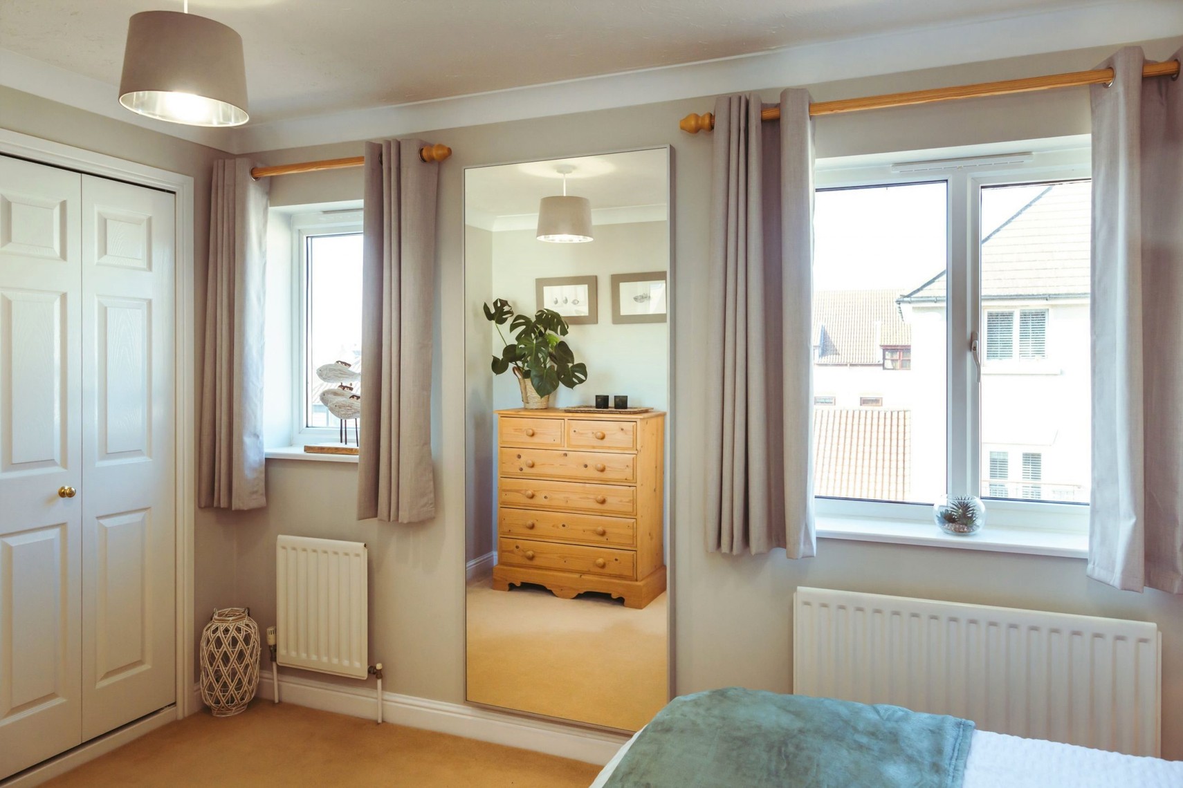 Family Friendly Airbnb in Sovereign Harbour Eastbourne for 6