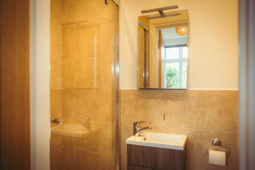Ensuite shower room of Eastbourne accommodation