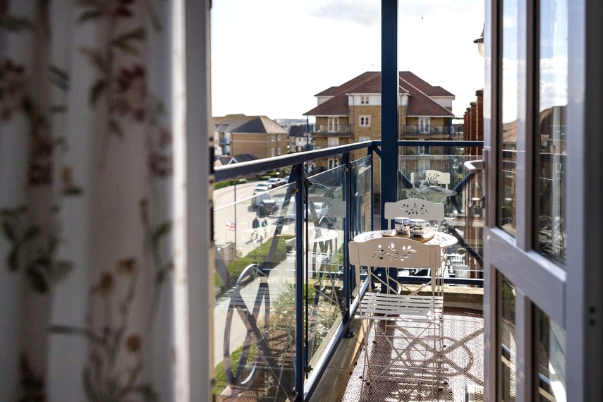 Access balcony off master bedroom