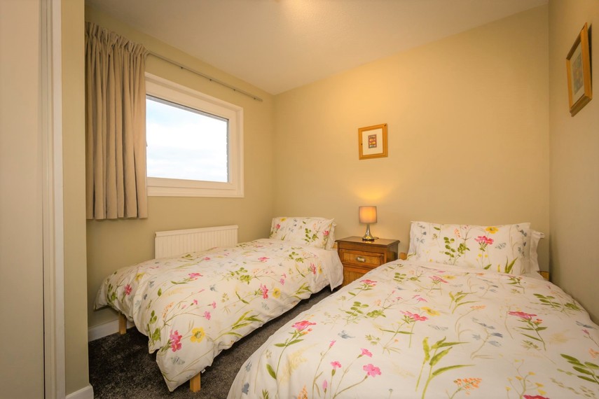 Twin room in Eastbourne cottage