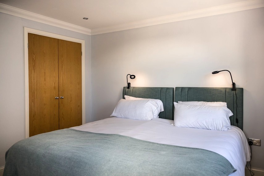 Master bedroom in Sovereign Harbour let