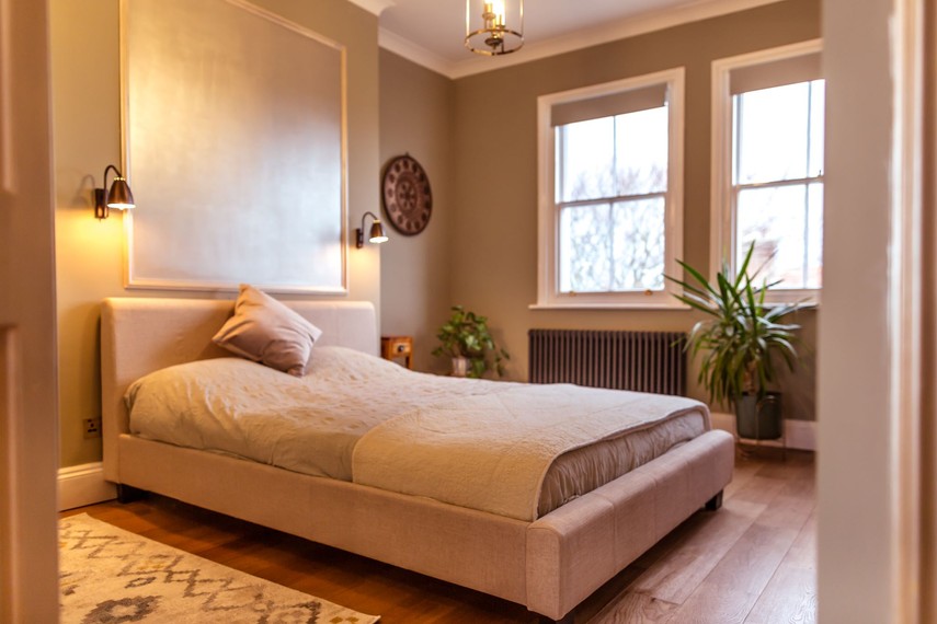 kingsize bed in in short term rentals Eastbourne