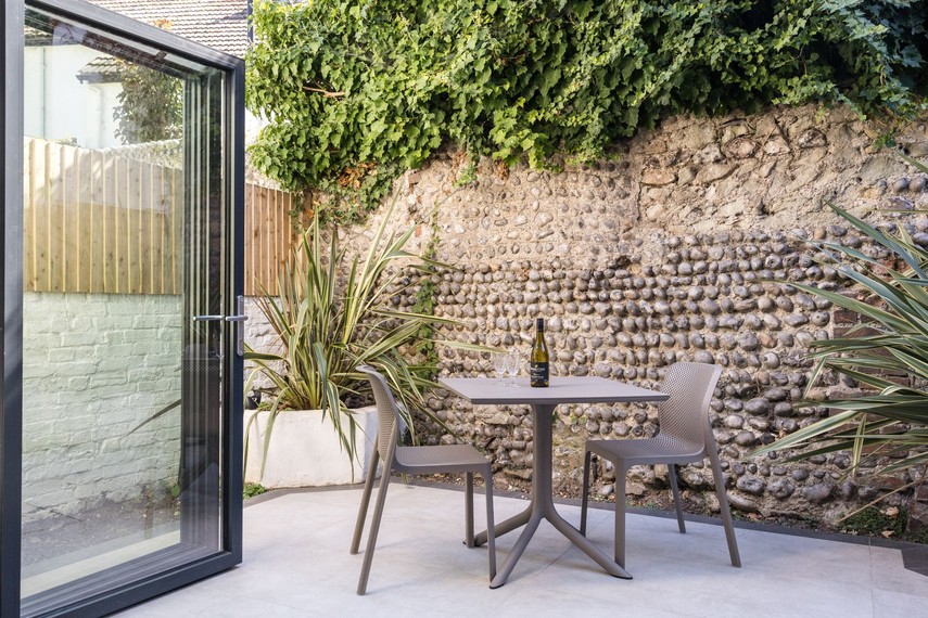 Eastbourne holiday home with patio