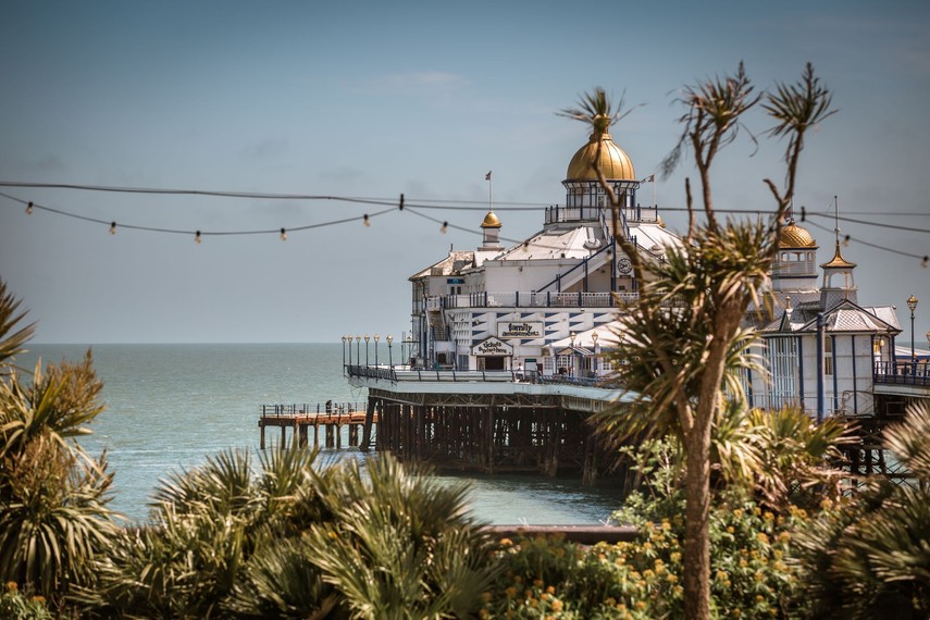 Pier Reflections seafront apartment