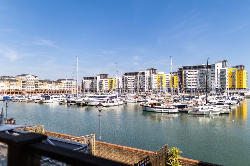 Eastbourne holidays with water views