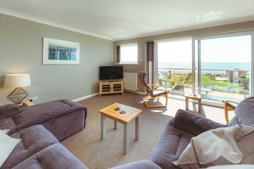 Pevensey Bay holiday cottage lounge