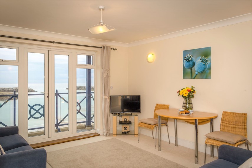 Eastbourne sea views self catering