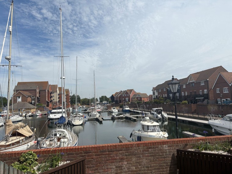 Sovereign Harbour holiday accommodation