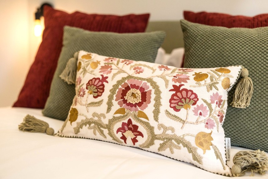 Holiday cottages Sussex coast - kingsize bed